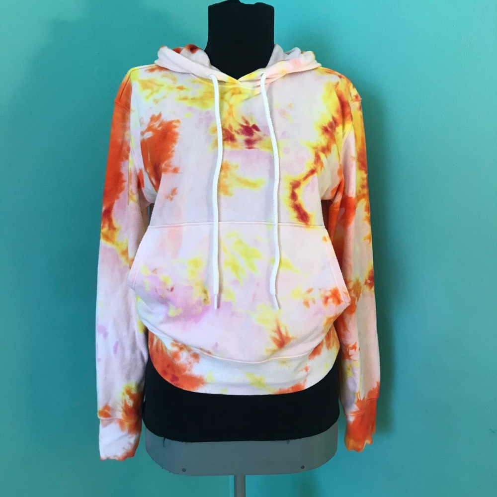 Bright tie dye sweatshirt